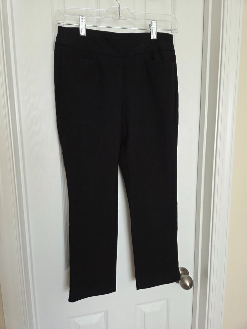 Chico's So Slimming Brigitte Black Slim Leg‎ Crop, Size 000